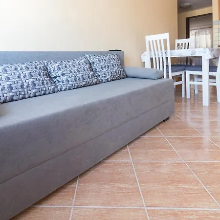 Apt Nika, 70m From The Apartment *