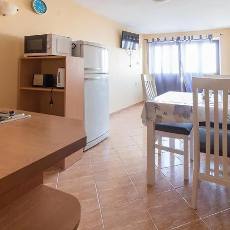 Apt Nika, 70m From The * Privlaka (Zadar)