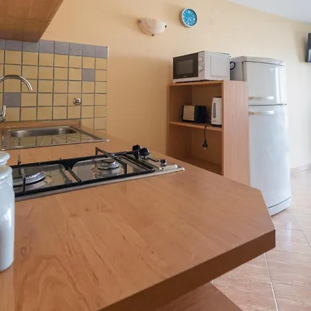 Apt Nika, 70m From The Apartment Privlaka (Zadar)