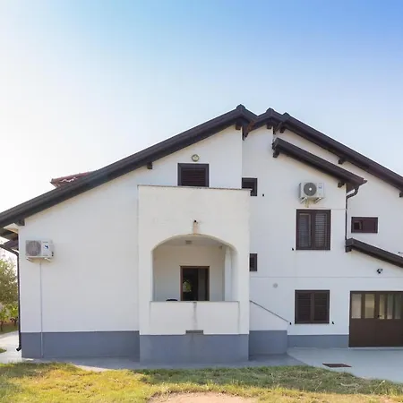 Apartament Apt Nika, 70m From The